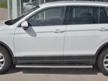 31 649 р. Пороги труба 120х60 овал с проступью Russtal Volkswagen Tiguan Mk2 дорестайлинг (2016-2020)  с доставкой в г. Владивосток. Увеличить фотографию 2