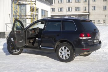 2 869 р. Накладки на внутренние пороги дверей RA  Volkswagen Touareg  GP (2006-2010) рестайлинг  с доставкой в г. Владивосток. Увеличить фотографию 2