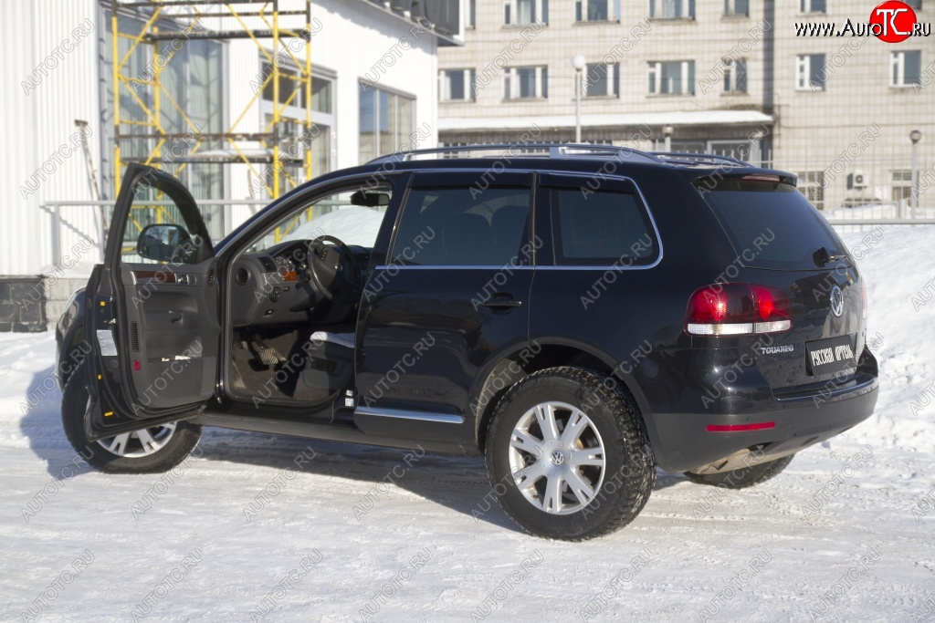 1 649 р. Накладки на внутренние пороги передних дверей RA  Volkswagen Touareg  GP (2006-2010) рестайлинг  с доставкой в г. Владивосток